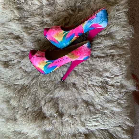 💃🏻💃🏻💃🏻Size 6 - Picture 3 of 6